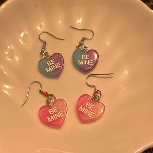 -A Pair of Conversation Heart Dangle Earrings